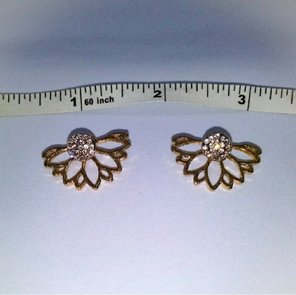 🎀 Lotus Flower Earings - Picture 3 of 7
